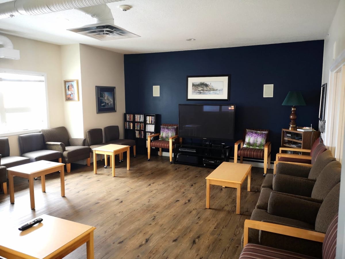 Emerald Gardens Retirement Residence — photo 3