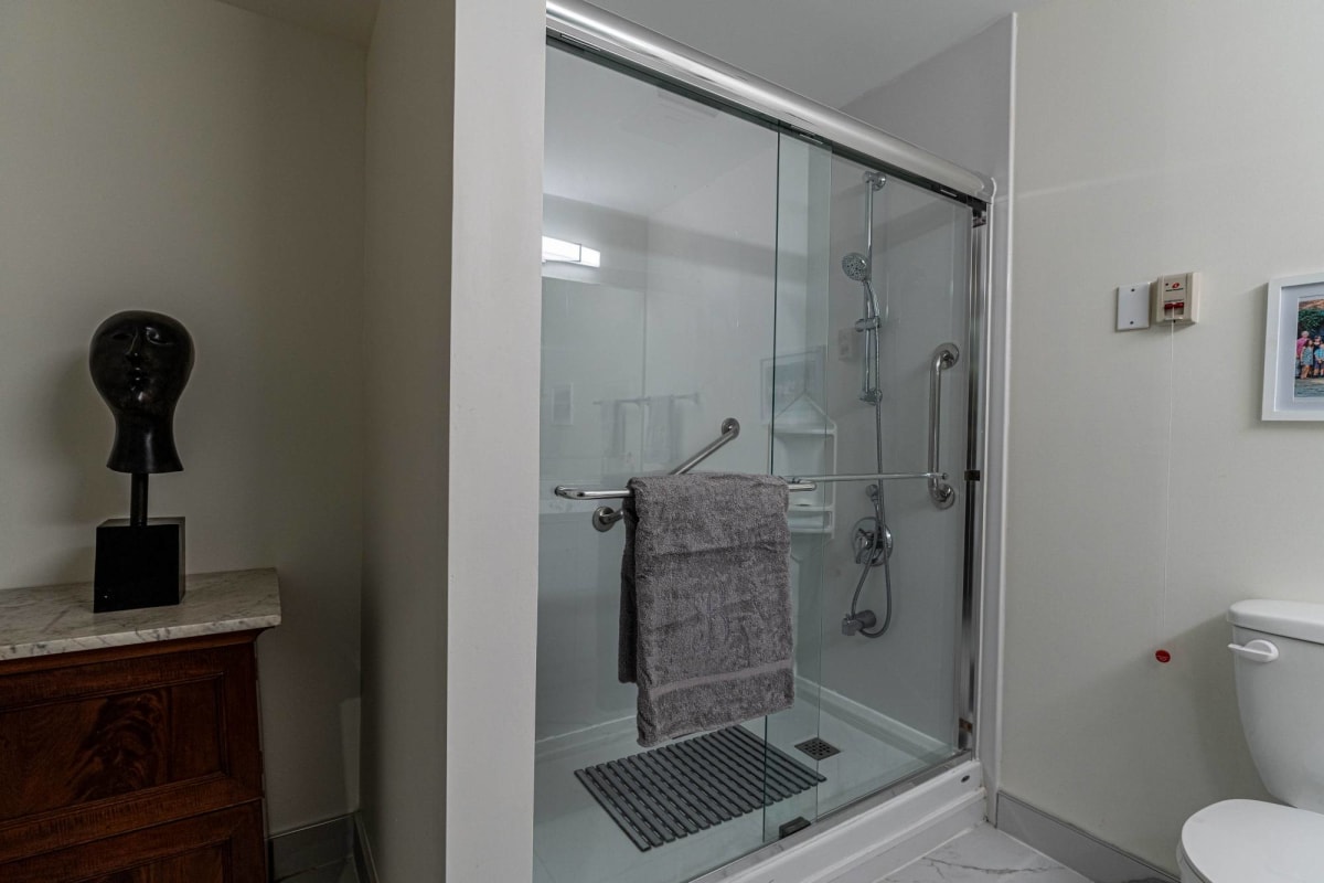 Hazelton Place Retirement Residence — photo 3