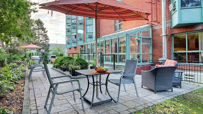 Chartwell Chateau Cornwall Retirement Residence — exterior or featured photo