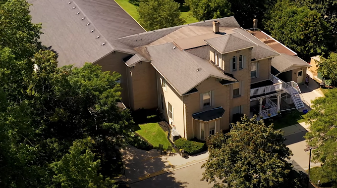 Oxford Manor Retirement Residence — exterior or featured photo