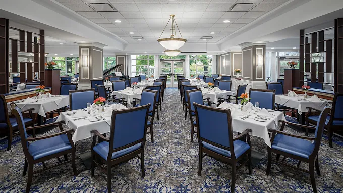 Chartwell Rockcliffe Retirement Residence — exterior or featured photo