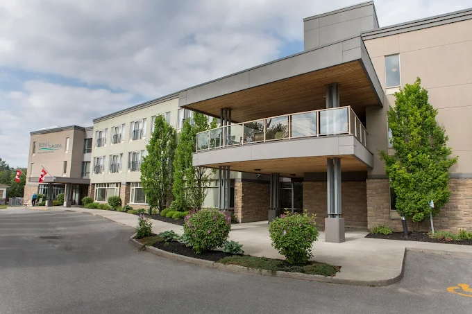 Royal Gardens Retirement Residence — photo 2