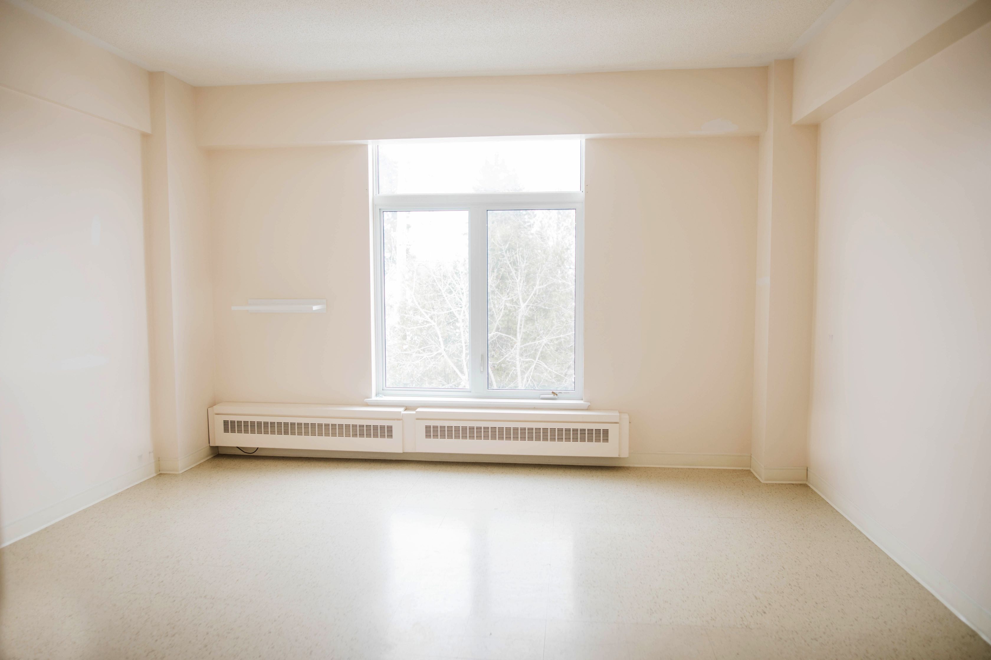 Northdale Manor — photo 2
