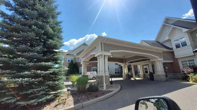 Chartwell Royal on Gordon Retirement Residence — exterior or featured photo