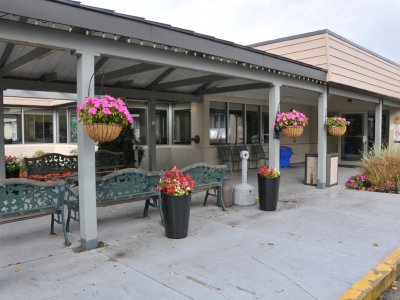 Extendicare Bayview — photo 2