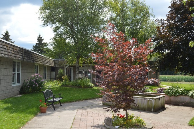 Cambridge Country Manor — photo 2