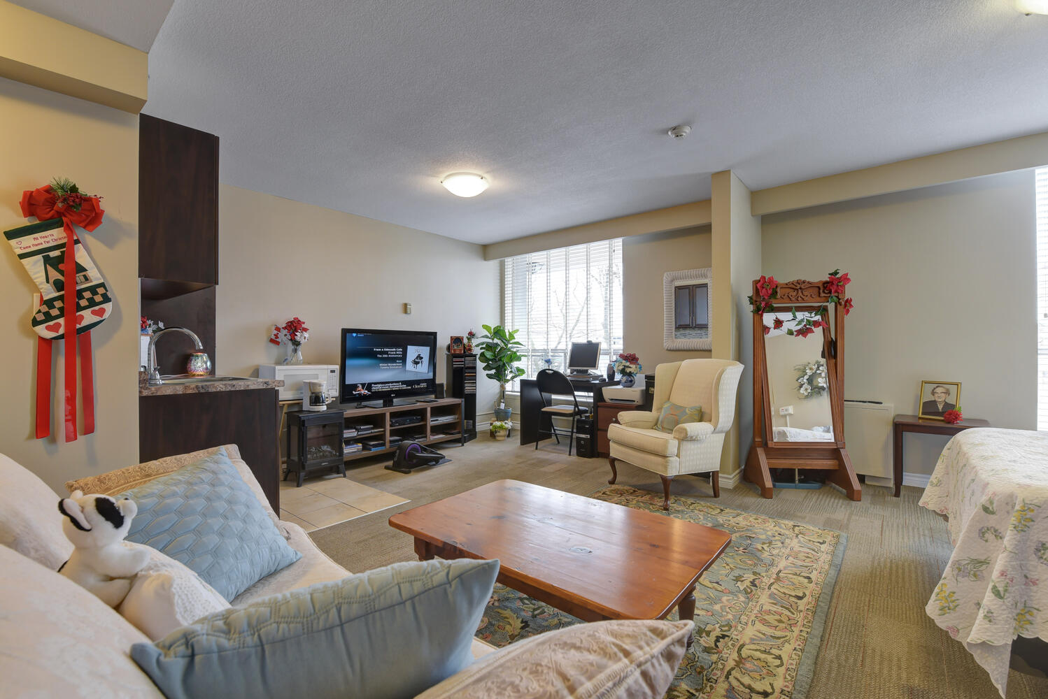 Maple View Terrace — photo 3