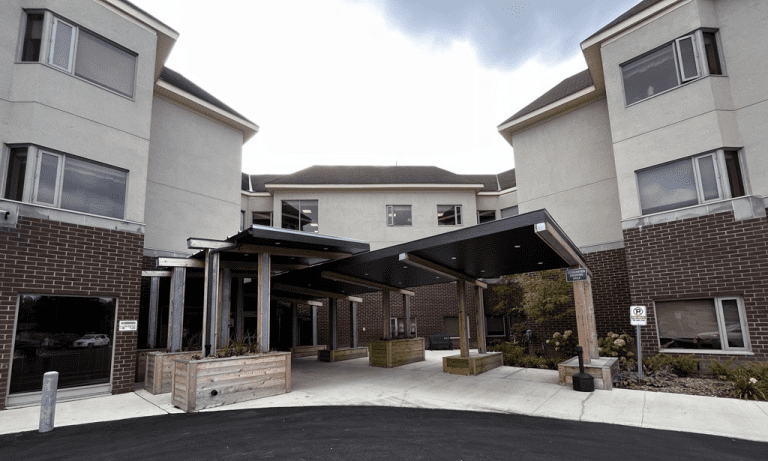 Dufferin Oaks Long Term Care Home — photo 2