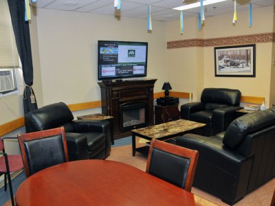 Extendicare Laurier Manor — photo 3