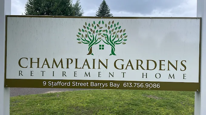 Champlain Gardens — photo 2