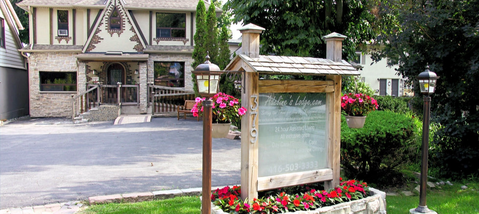 Adeline's Lodge — exterior or featured photo