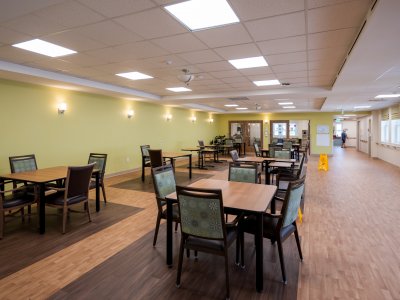 Extendicare Limestone Ridge — photo 2
