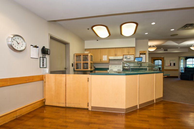 Extendicare Fenelon Court — photo 3