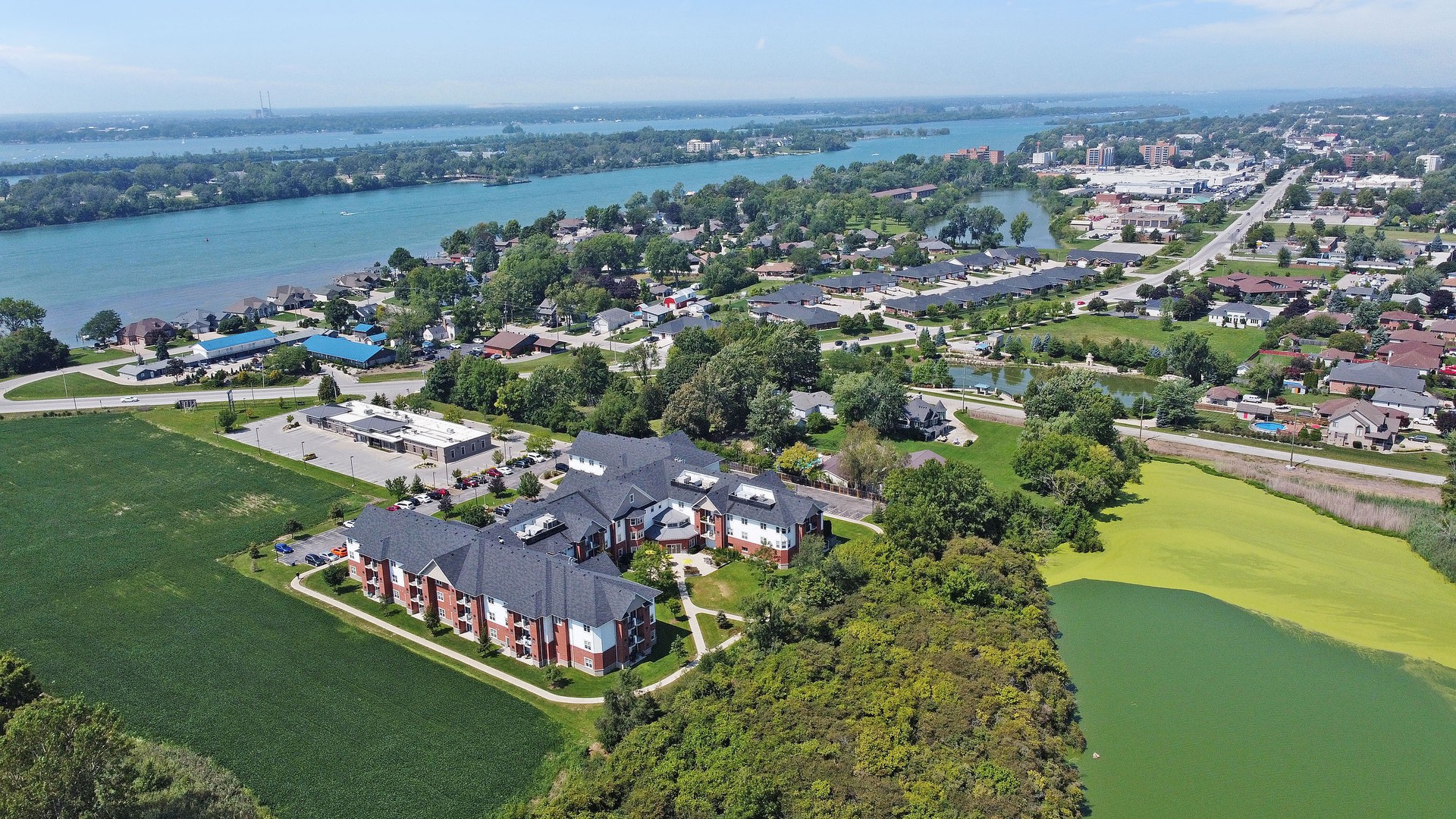 Seasons Amherstburg — photo 3