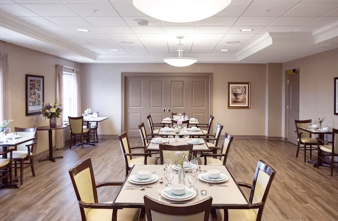 Chartwell Balmoral Place Retirement Community — photo 2