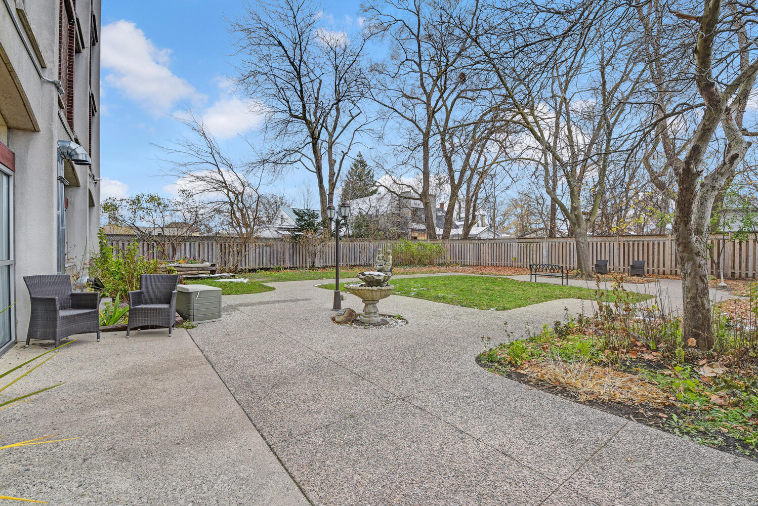Maple View Terrace — photo 2