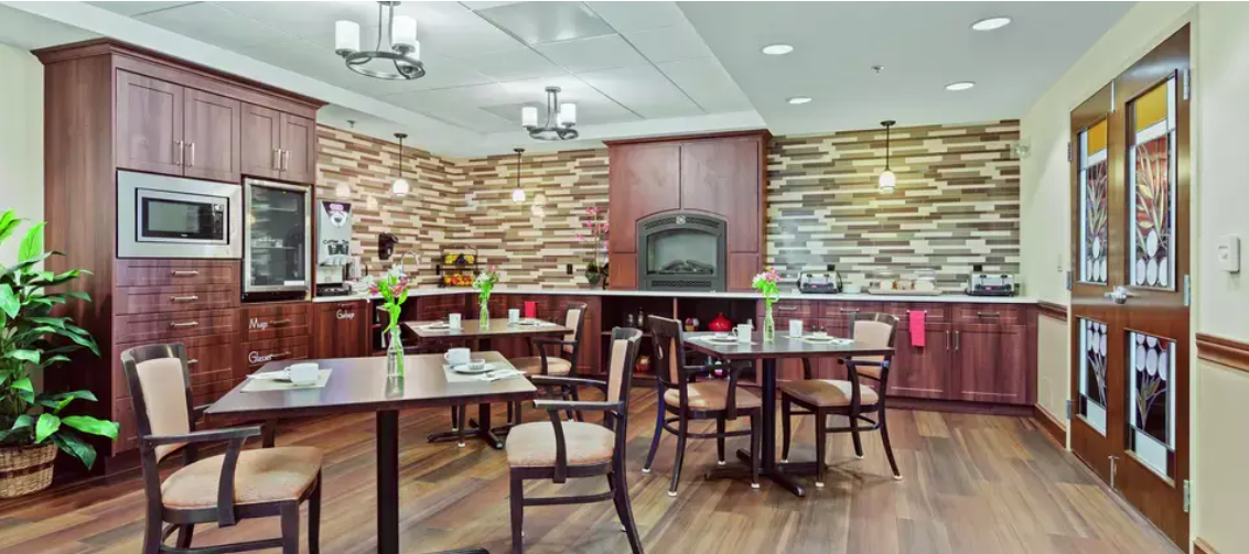 Chartwell Isabella Retirement Residence — photo 3