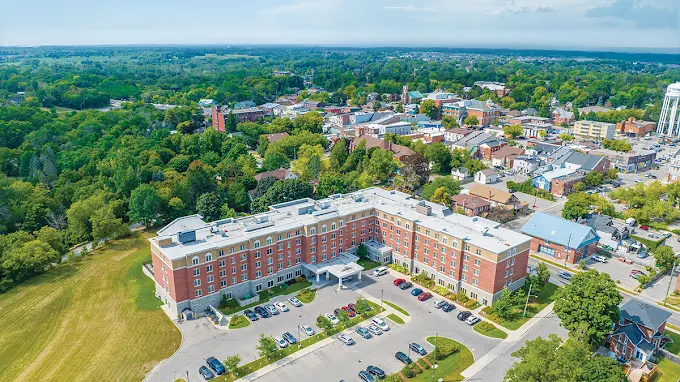 Chartwell Bowmanville Creek Retirement Community — photo 3