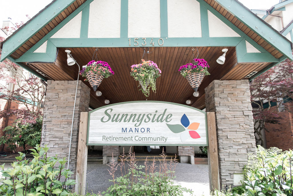 Sunnyside Manor — photo 3
