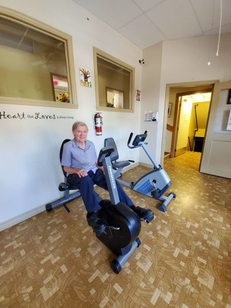 Chateau Glengarry Retirement Living Centre — photo 3