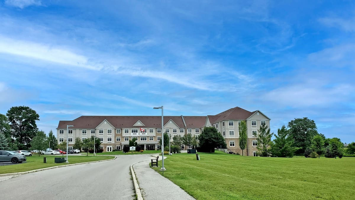 Seasons Strathroy — exterior or featured photo