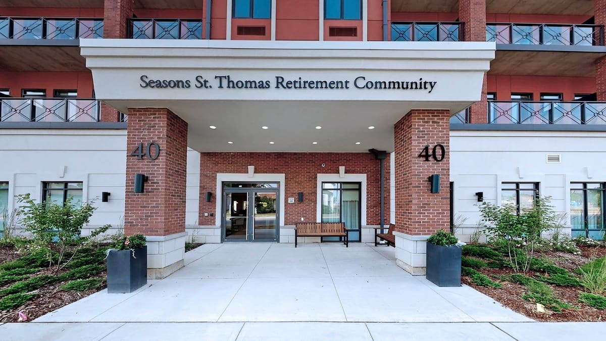 Seasons St. Thomas — exterior or featured photo