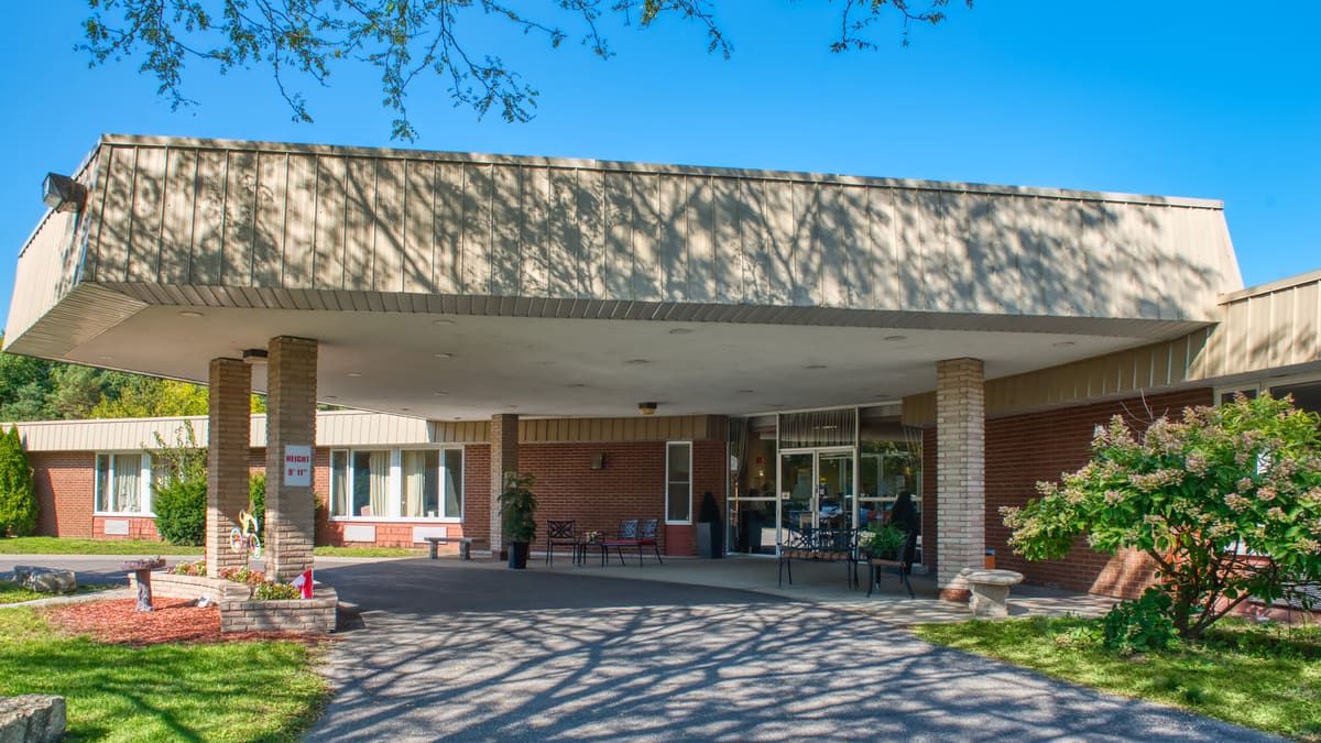 Sumac Lodge — exterior or featured photo