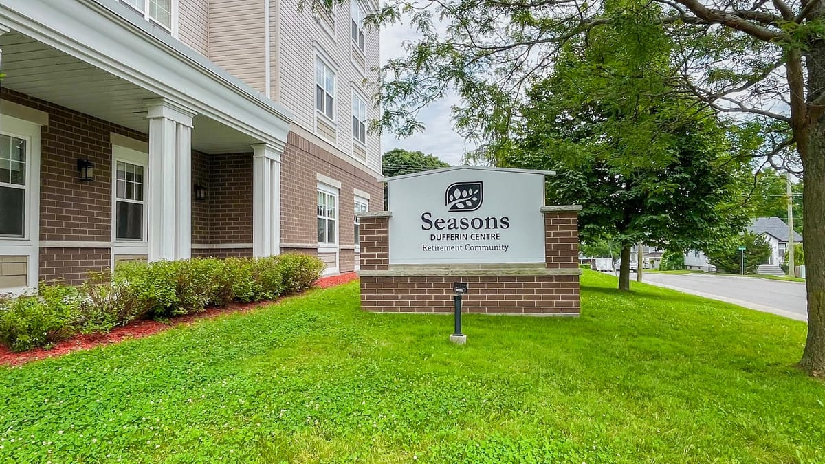 Seasons Dufferin Centre — exterior or featured photo