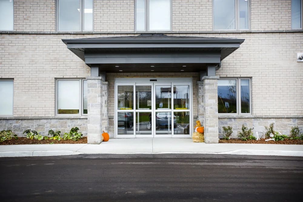 Sundial Lakeview Retirement Residence — exterior or featured photo