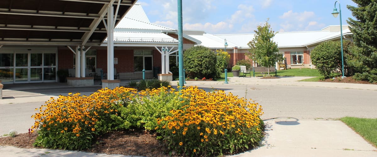 Elgin Manor — exterior or featured photo