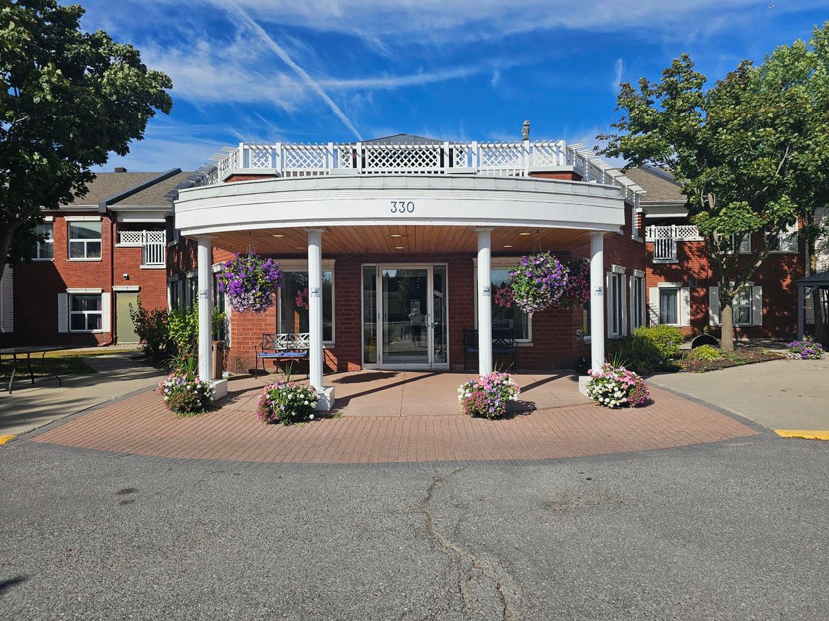 Longfields Manor — exterior or featured photo