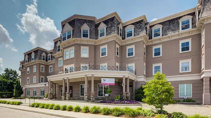 Chartwell Queen's Square Retirement Residence — exterior or featured photo