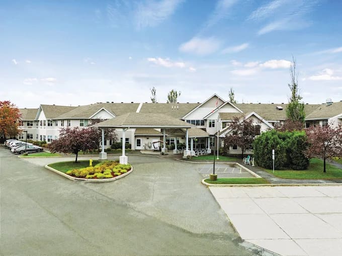 Chartwell Southwind Retirement Residence — exterior or featured photo