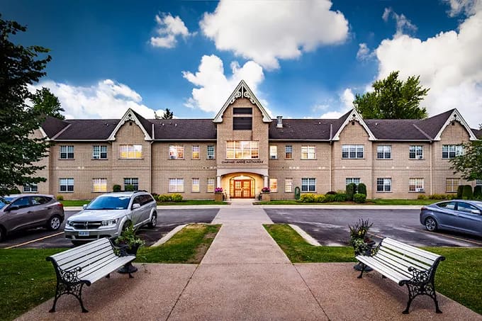 Chartwell Anne Hathaway Retirement Residence — exterior or featured photo