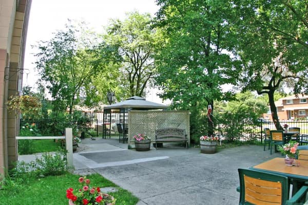 Carlingview Manor — photo 2