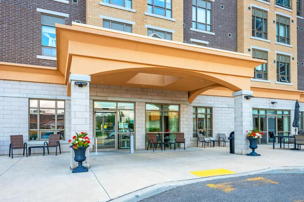Aspira Douglas Crossing Retirement Living — photo 2