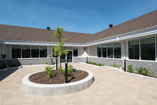 The Courtyards on Eagleson — photo 2