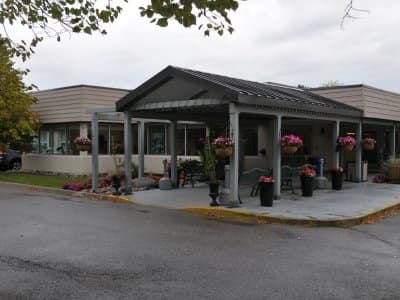Extendicare Bayview — photo 3