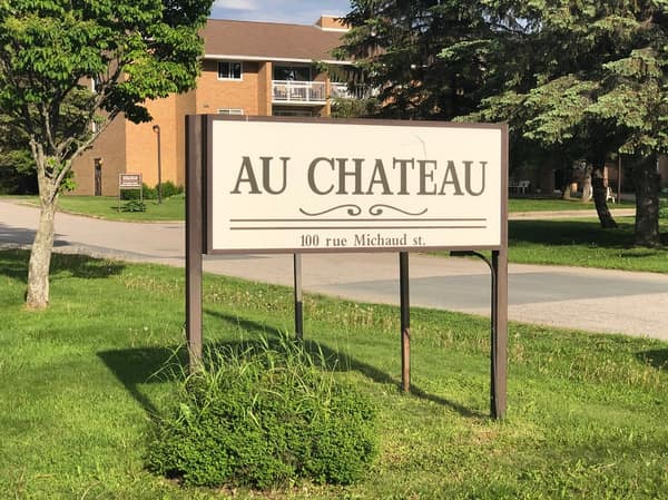 Au Château Long-Term Care — photo 3