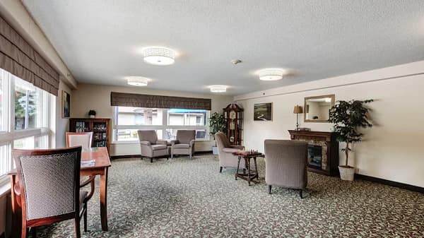 Chartwell Westmount on William Retirement Residence — photo 3