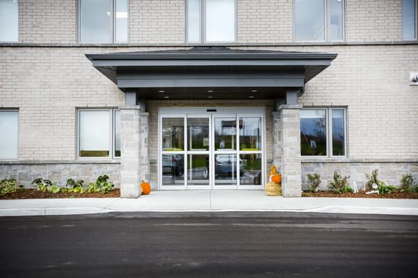 Sundial Lakeview Retirement Residence — exterior or featured photo