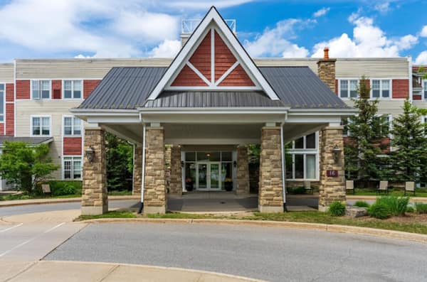 Muskoka Traditions Retirement Residence — exterior or featured photo