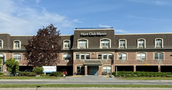 Hunt Club Manor — exterior or featured photo