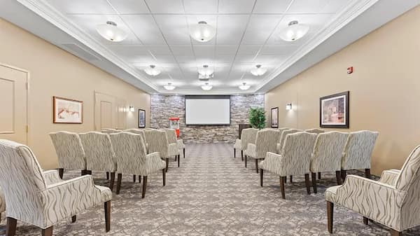 Chartwell Bowmanville Creek Retirement Community — photo 3