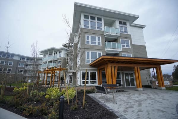 Sunstone Apartments — photo 3